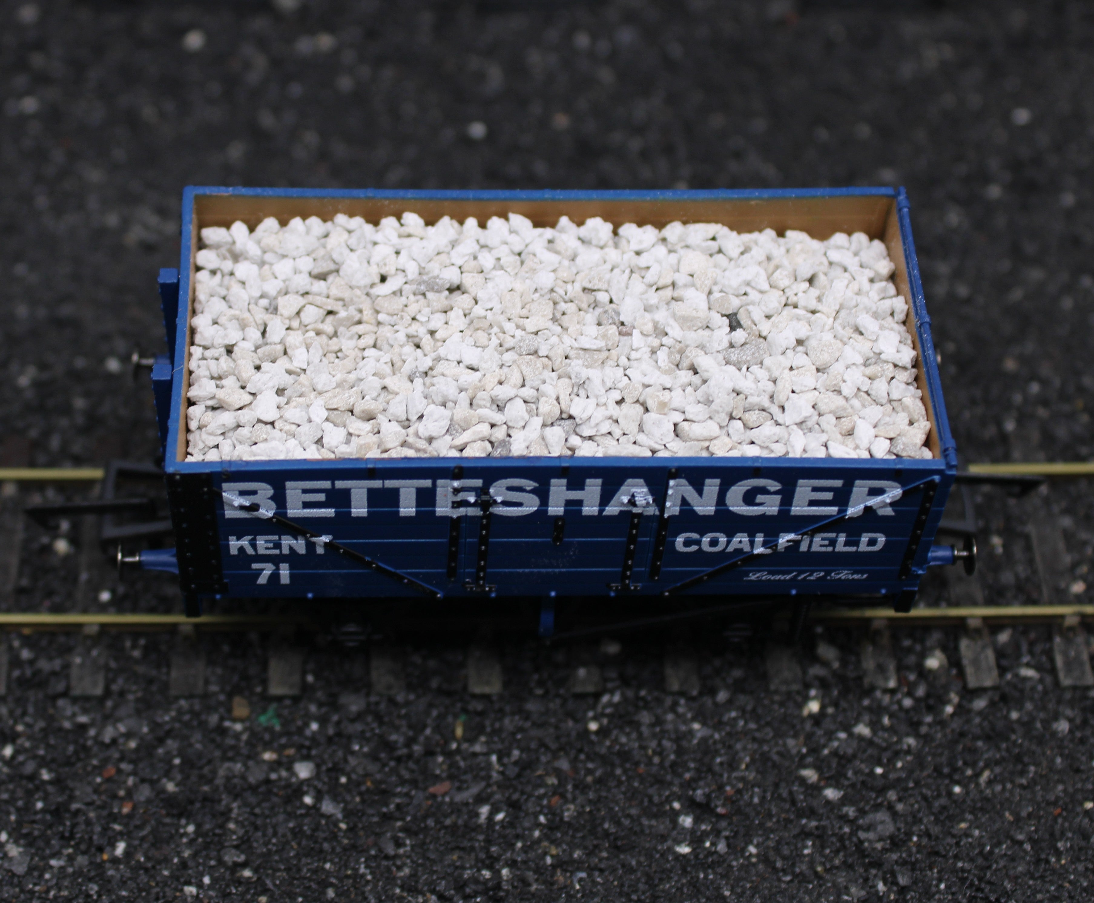 Wagon Load - Limestone - OO